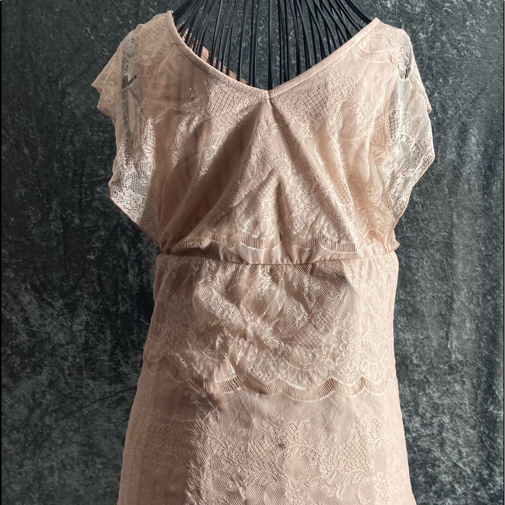 Beige top with lining and lace